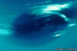 Neptune's dark spot, close up