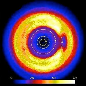 A computer simulation of the density of dust throughout the solar system. (Courtesy J.-C. Liou, H.A. Zook/Astronomical Journal 1999)
